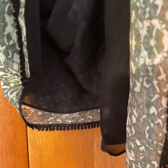 GUESS Tank Top - Picture 6 of 9